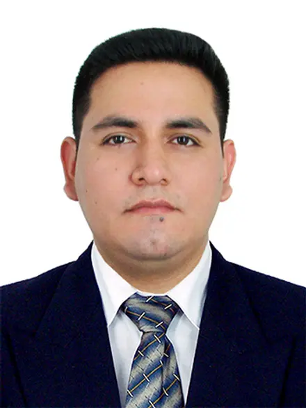 Alejandro Ccarhuas L., Analista de sistemas, área operaciones de Techos Industriales